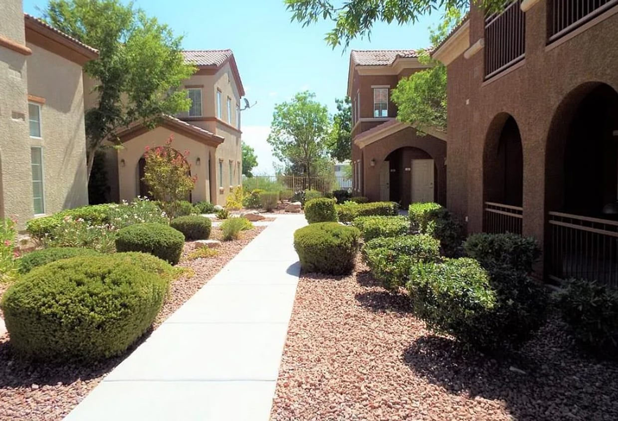 Foto principal - 3820 Juno Beach St