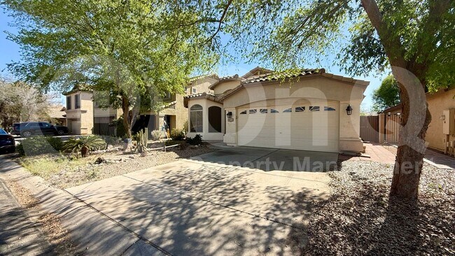 Building Photo - 641 E Lovegrass Dr