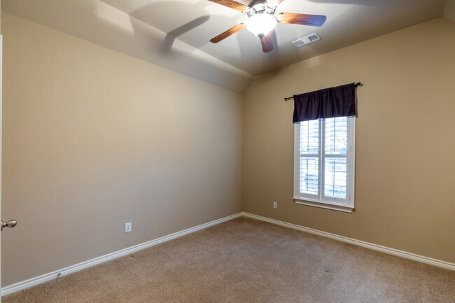 Building Photo - 12712 Campolina Way
