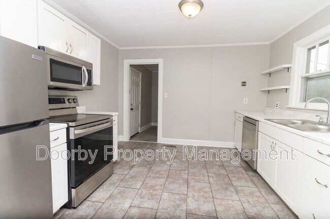 Foto del edificio - 640 Lupton Dr