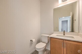 Building Photo - 89 Oratorio Dr