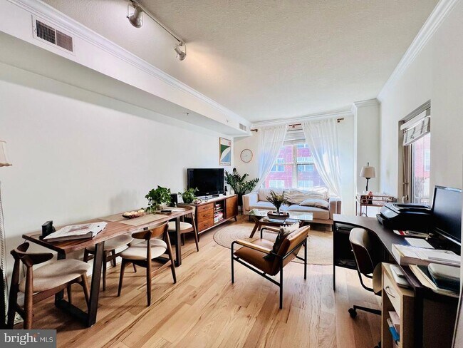 Building Photo - 1441 Rhode Island Ave NE