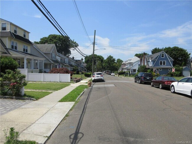 Foto del edificio - 51 Howard Pkwy