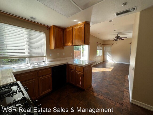 Foto del edificio - 4 br, 2.5 bath House - 8525 Lorisa Way