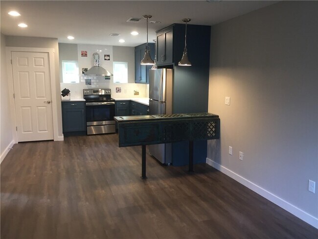 Foto del edificio - 1703 Canterbury St