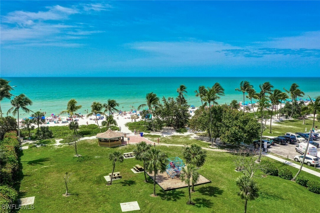 Foto del edificio - 212 Banyan Blvd