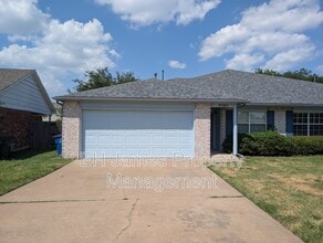 Building Photo - 6945 E 46th Pl