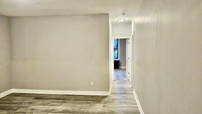 Foto del edificio - 211 Glenwood Ave