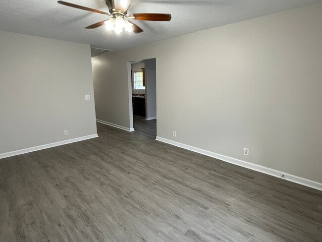 Photo - 1708 Underwood St House