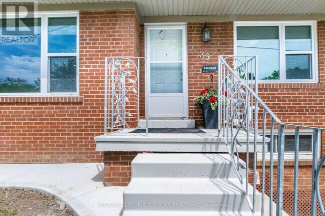 Photo du bâtiment - 39 Meadowland Dr