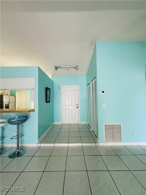 Building Photo - 1421 SW 9th Ct