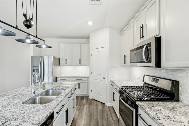 Foto del edificio - 424 Windy Reed Rd