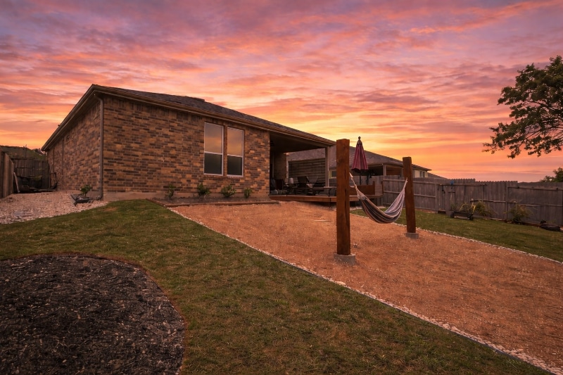 Foto del edificio - 337 Barnhill Lp