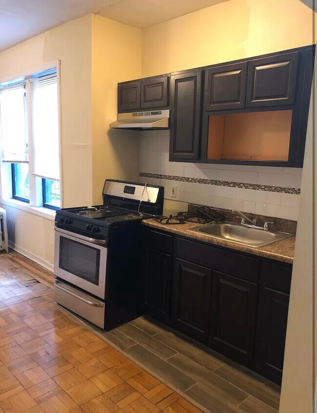 232 Weequahic Ave Unit 8, Newark, NJ 07112 Apartments in Newark, NJ