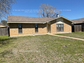 Building Photo - 2233 Bowie Dr