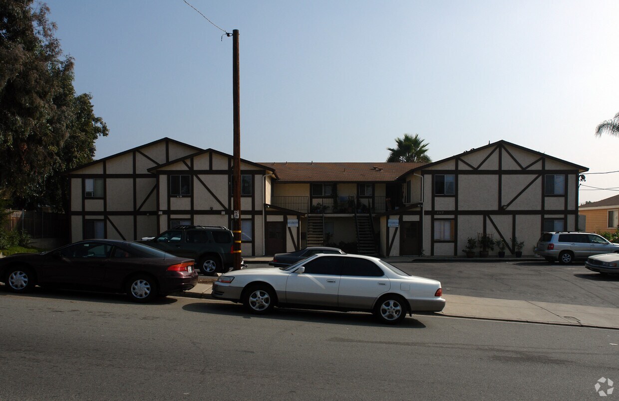Building Photo - 1117 Helix St