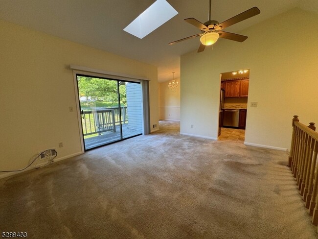Building Photo - 1608 Spruce Hills Dr