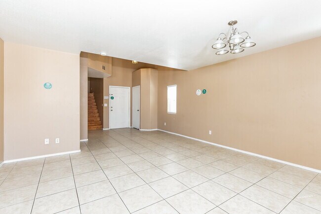 Foto del edificio - 1011 Emerald Stone Ave