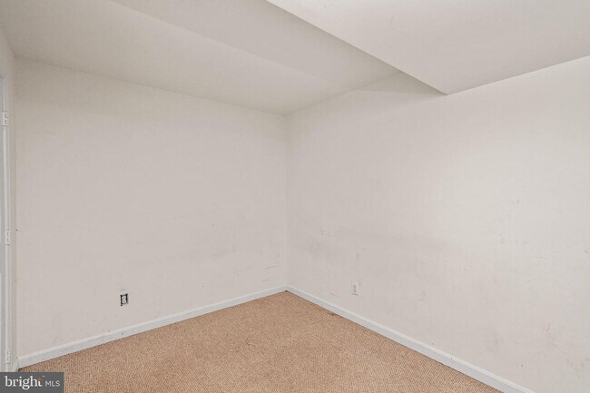 Foto del edificio - 306 Batley Ct