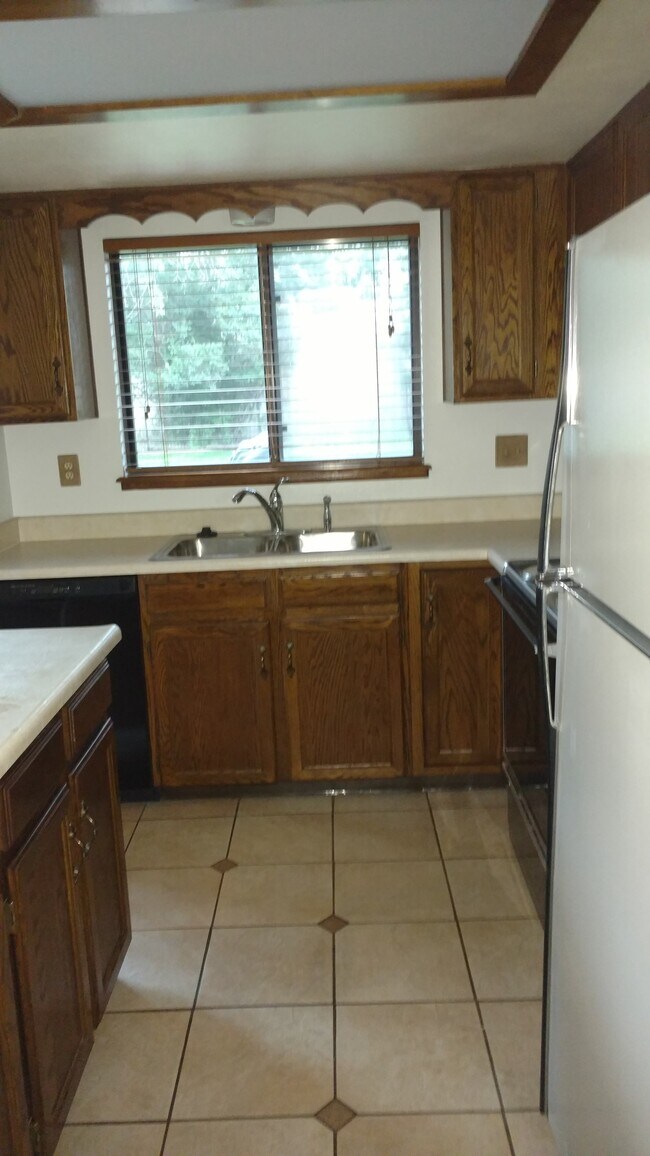 Cocina - 6220 Pemberton Way