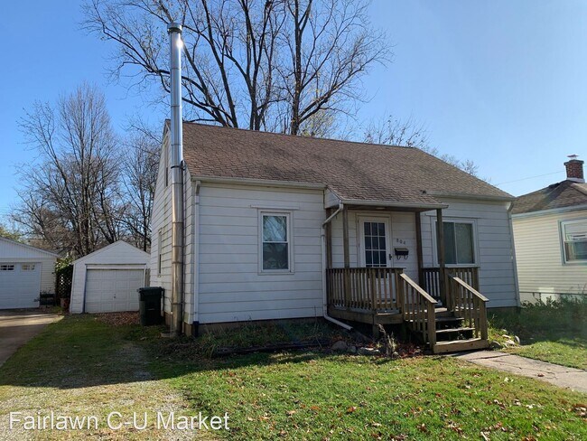 Building Photo - 4 br, 2 bath House - 804 S. Urbana Ave.