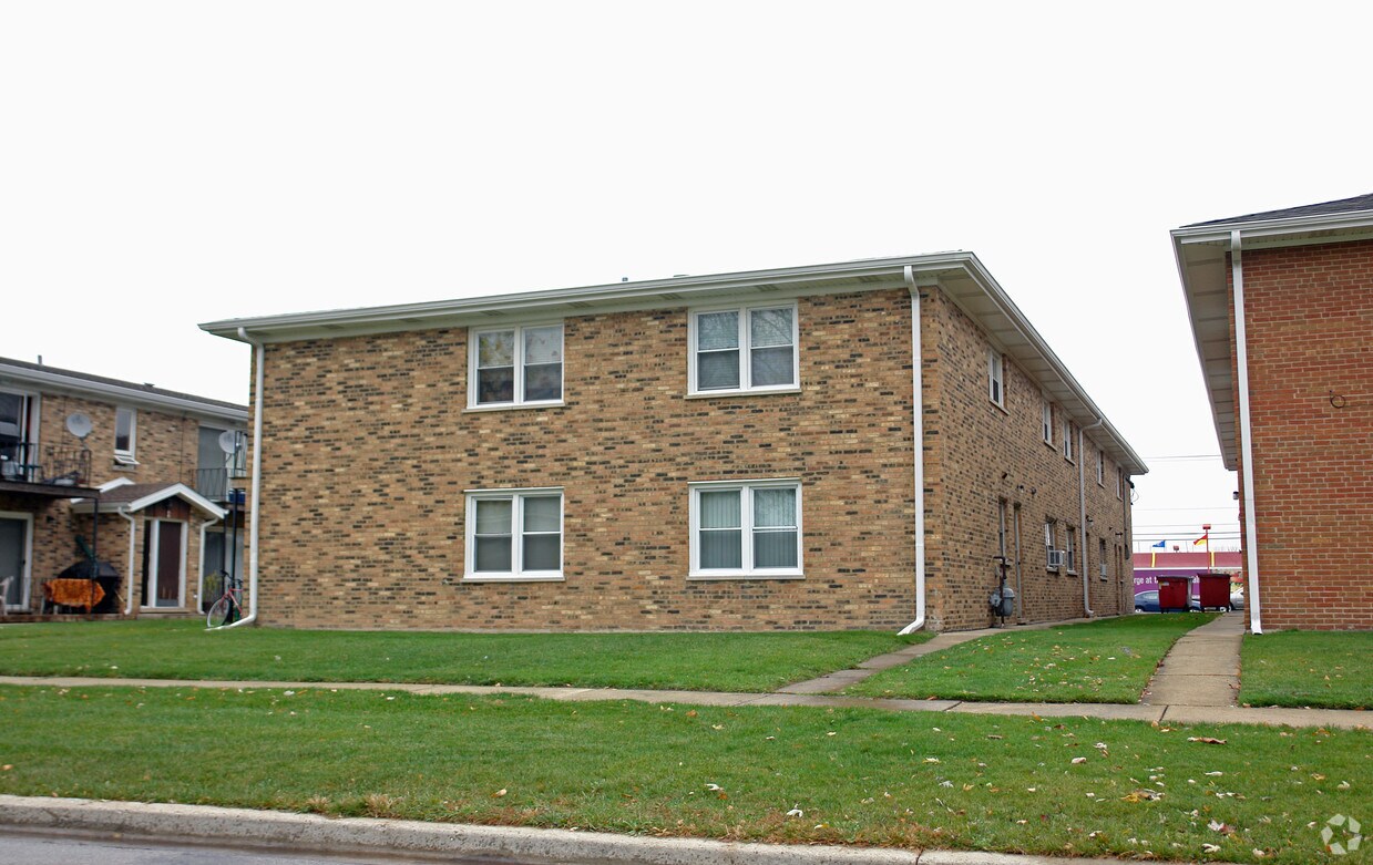 7724 S Harlem Ave, Bridgeview, IL 60455 Apartments in Bridgeview, IL