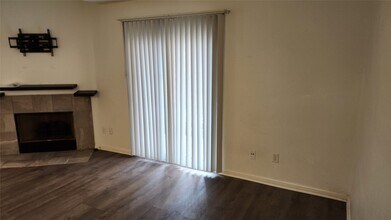 Building Photo - 3600 Jeanetta St
