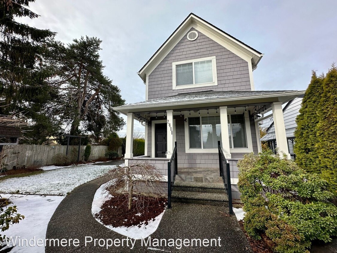 2 br, 1.5 bath House 2411 Elizabeth House Rental in Bellingham, WA
