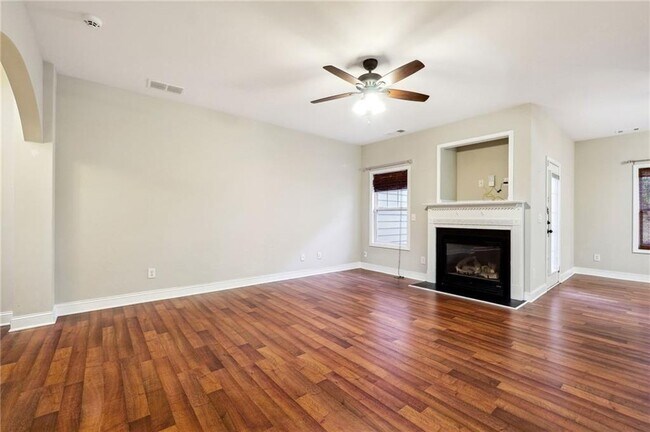 Foto del edificio - 2884 Cross Creek Dr