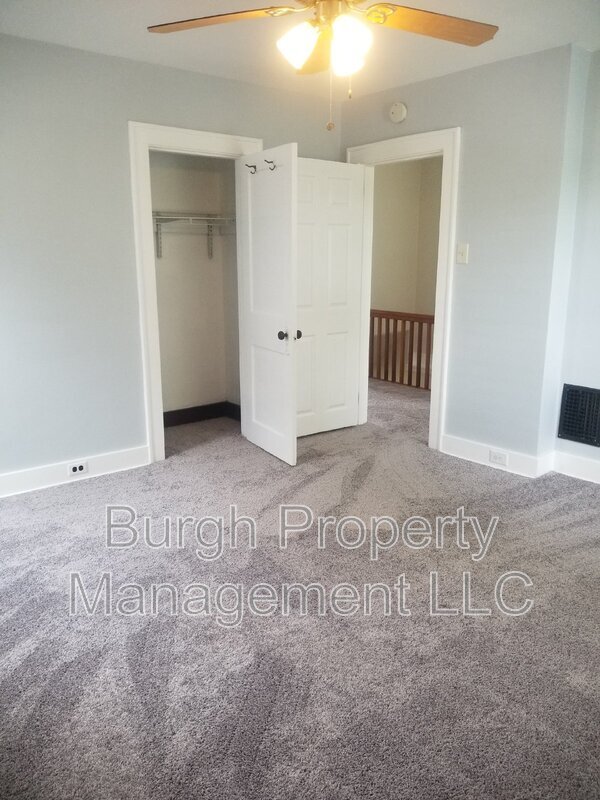 Foto del edificio - 944 Jackman Ave