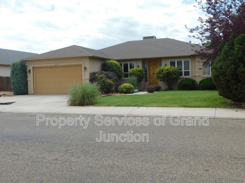Foto principal - 566 Garnet Dr