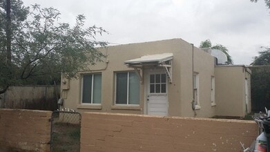 Building Photo - 1736 E Allen Rd