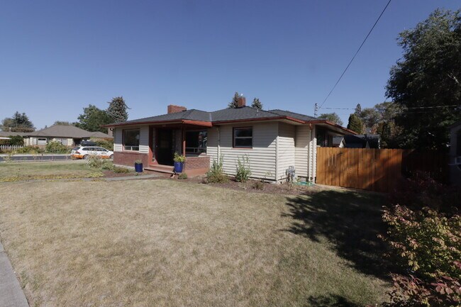Foto del edificio - Charming 2 Bed / 1 Bath Home in Redmond!