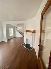 Building Photo - 583 Schiller Ave