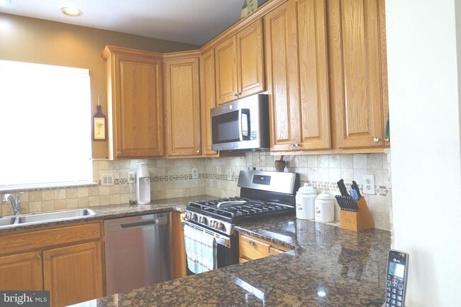Building Photo - 3 Mt Airy Dr