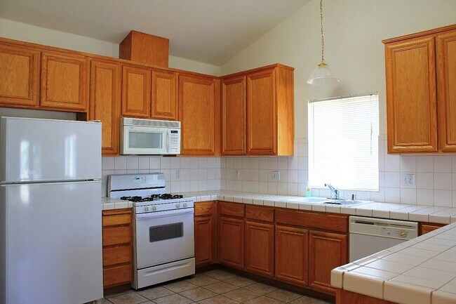 Foto del edificio - 1072 Mockingbird Hill