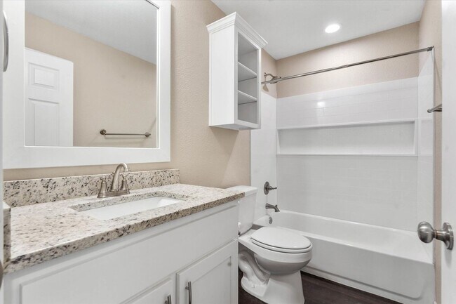 Foto del edificio - 1406 Courtney Pl