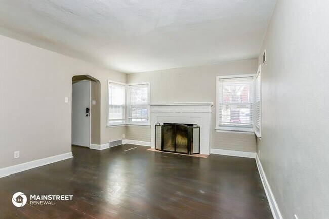 Foto del edificio - 15 SPRING DR, FLORISSANT, MO 63031