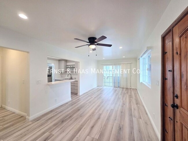 Building Photo - 1084 Walnut Ave