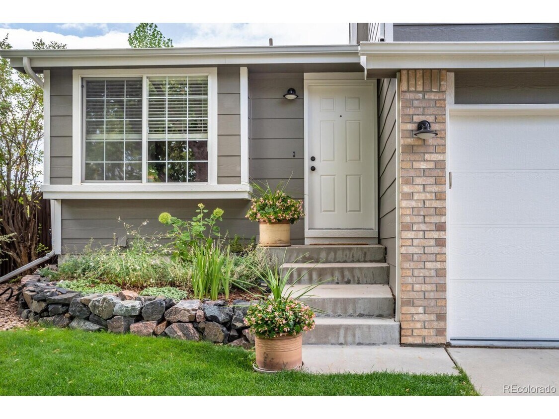 Foto principal - 12635 Winona Ct