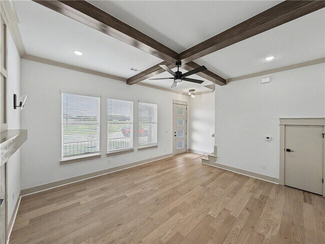 Foto del edificio - 7671 Scenic Vly Ave