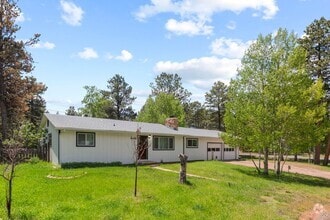 Building Photo - 407 Woodland Dr
