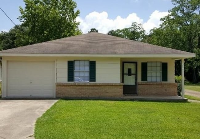 Building Photo - 286 Eastwood Dr