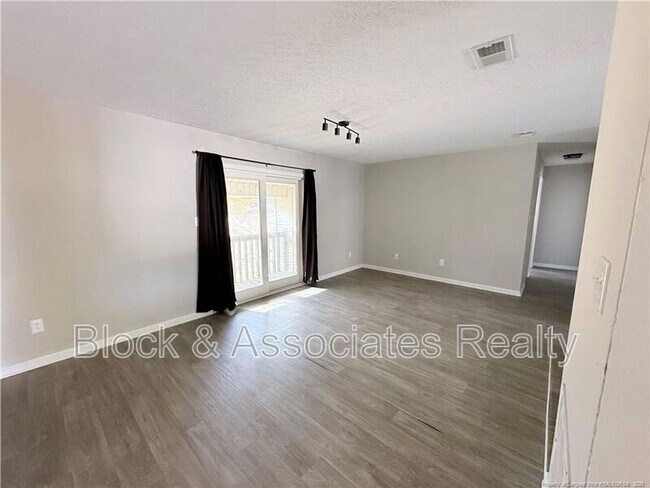 Building Photo - 4085 Professional Dr