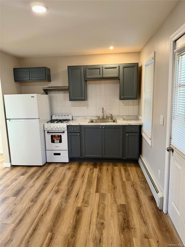 Building Photo - 28 B Knapp Rd