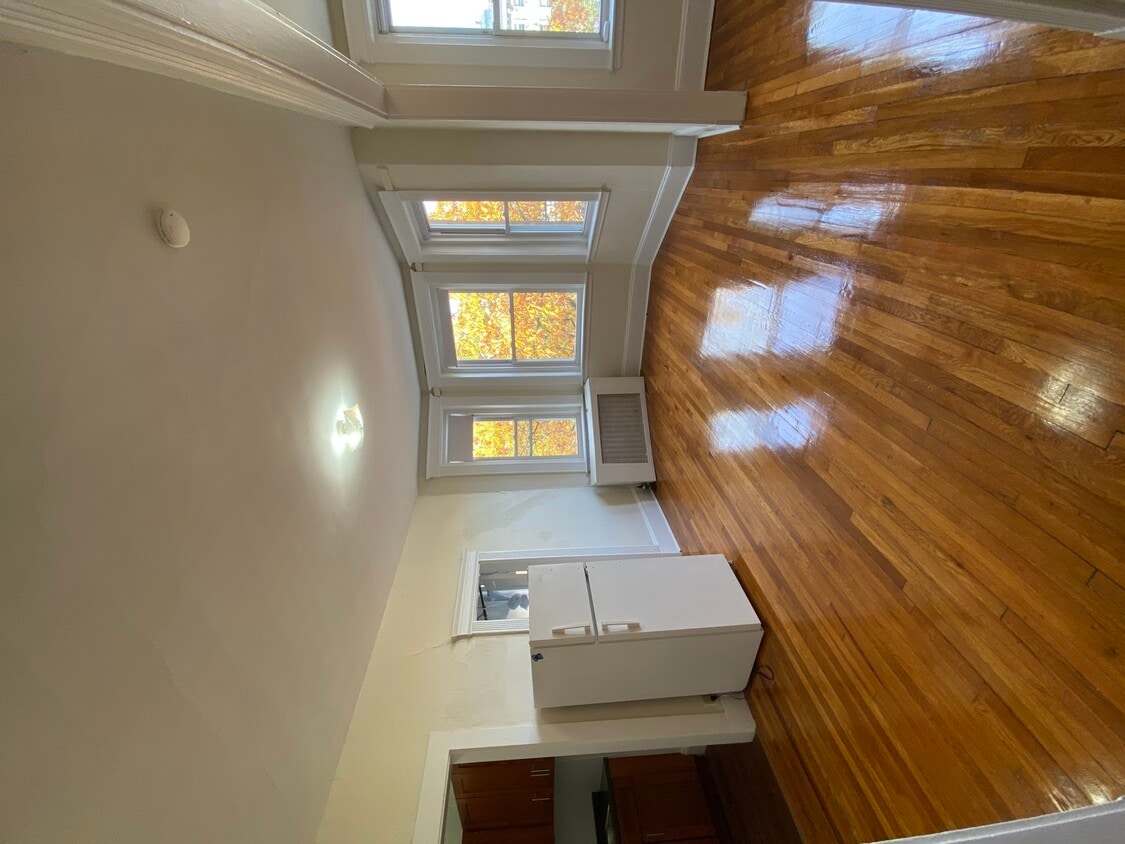 Foto principal - 1334 Commonwealth Ave