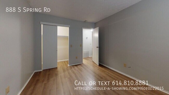 Foto del edificio - 888 S Spring Rd