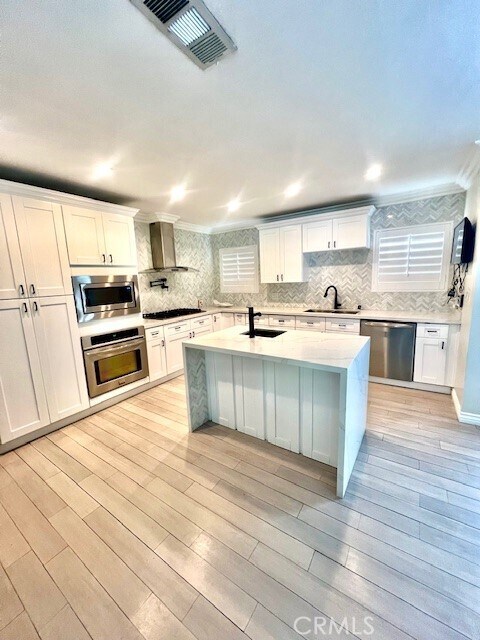 Foto principal - 22135 Vanowen St