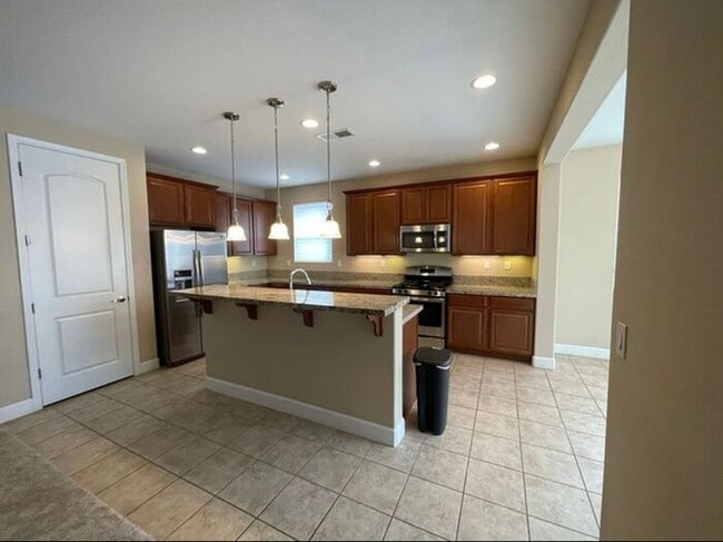 Building Photo - 4819 Tree Swallow Ln