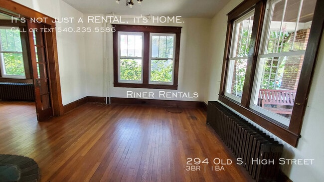 Photo - 294 Old S High St House